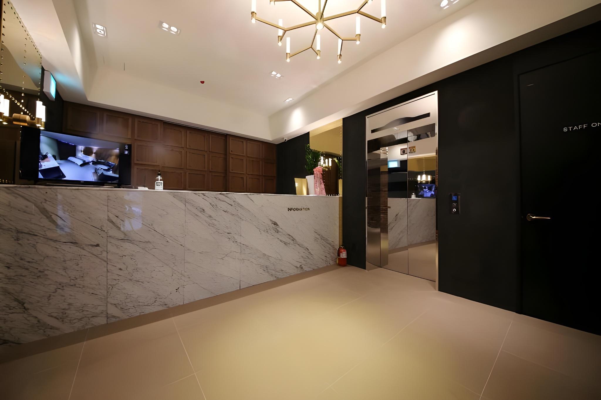 โรงแรมไนน์สปอต โรงแรมไนน์สปอต