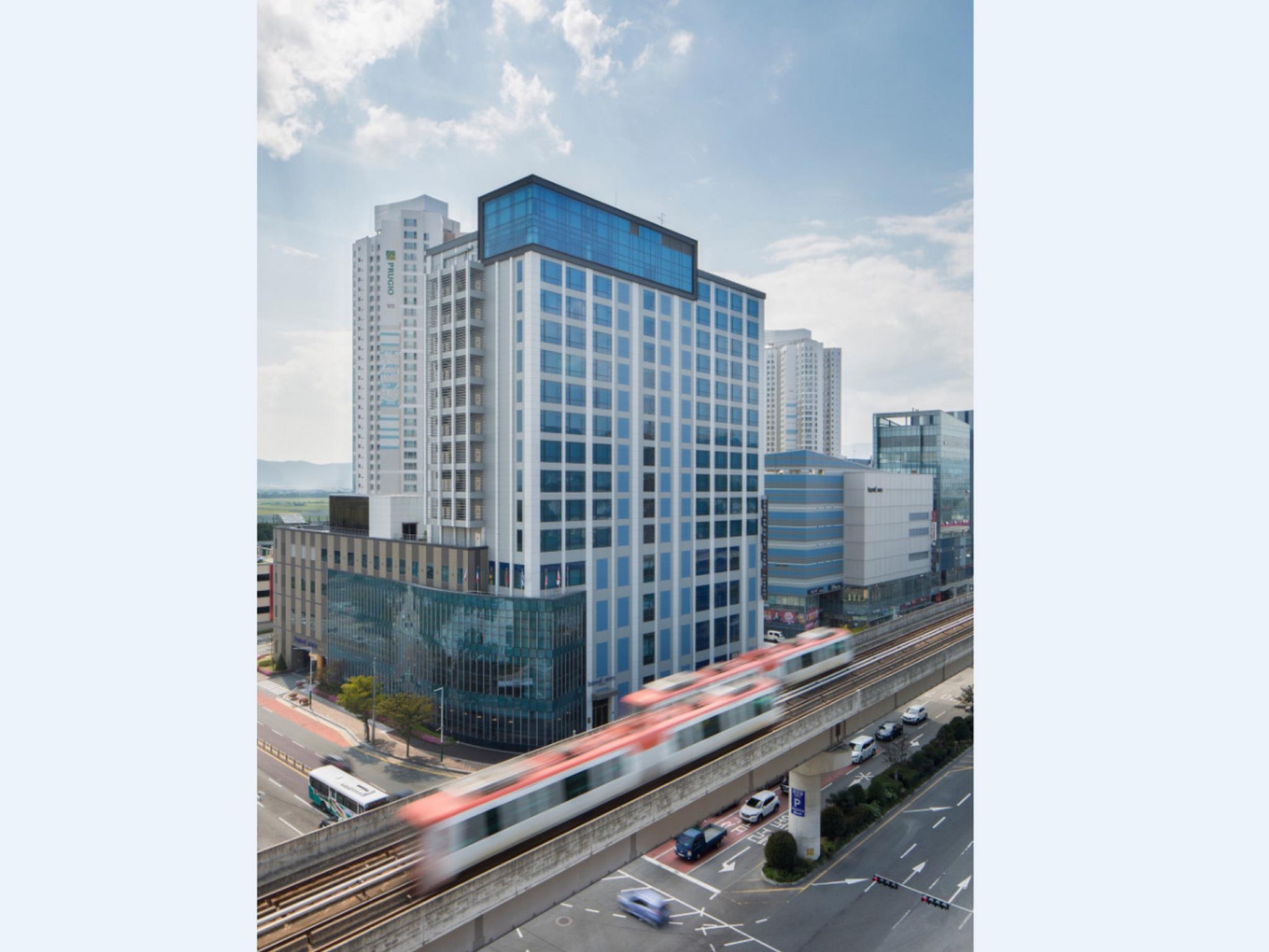 ไอสแควร์ โฮเต็ล ไอสแควร์ โฮเต็ล