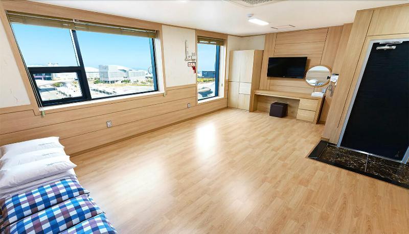 เพาโลเนีย โฮสเทล แอนด์ เกสต์เฮาส์ เพาโลเนีย โฮสเทล แอนด์ เกสต์เฮาส์