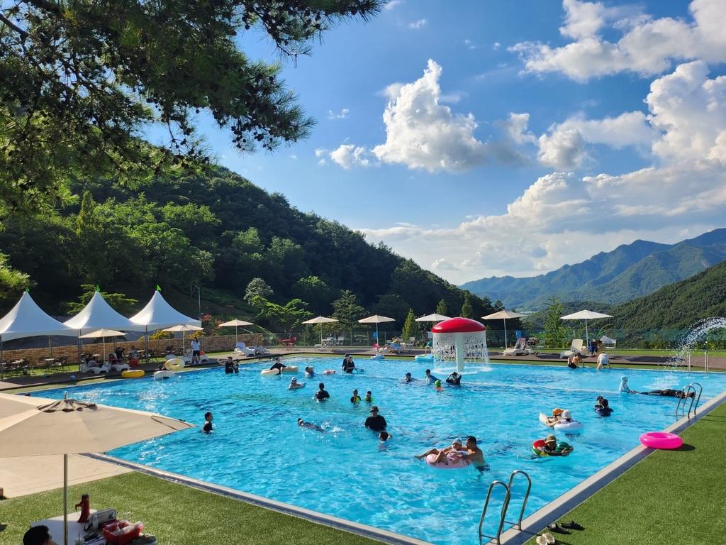 ไนน์ แวลลีย์ พาร์ค ไนน์ แวลลีย์ พาร์ค