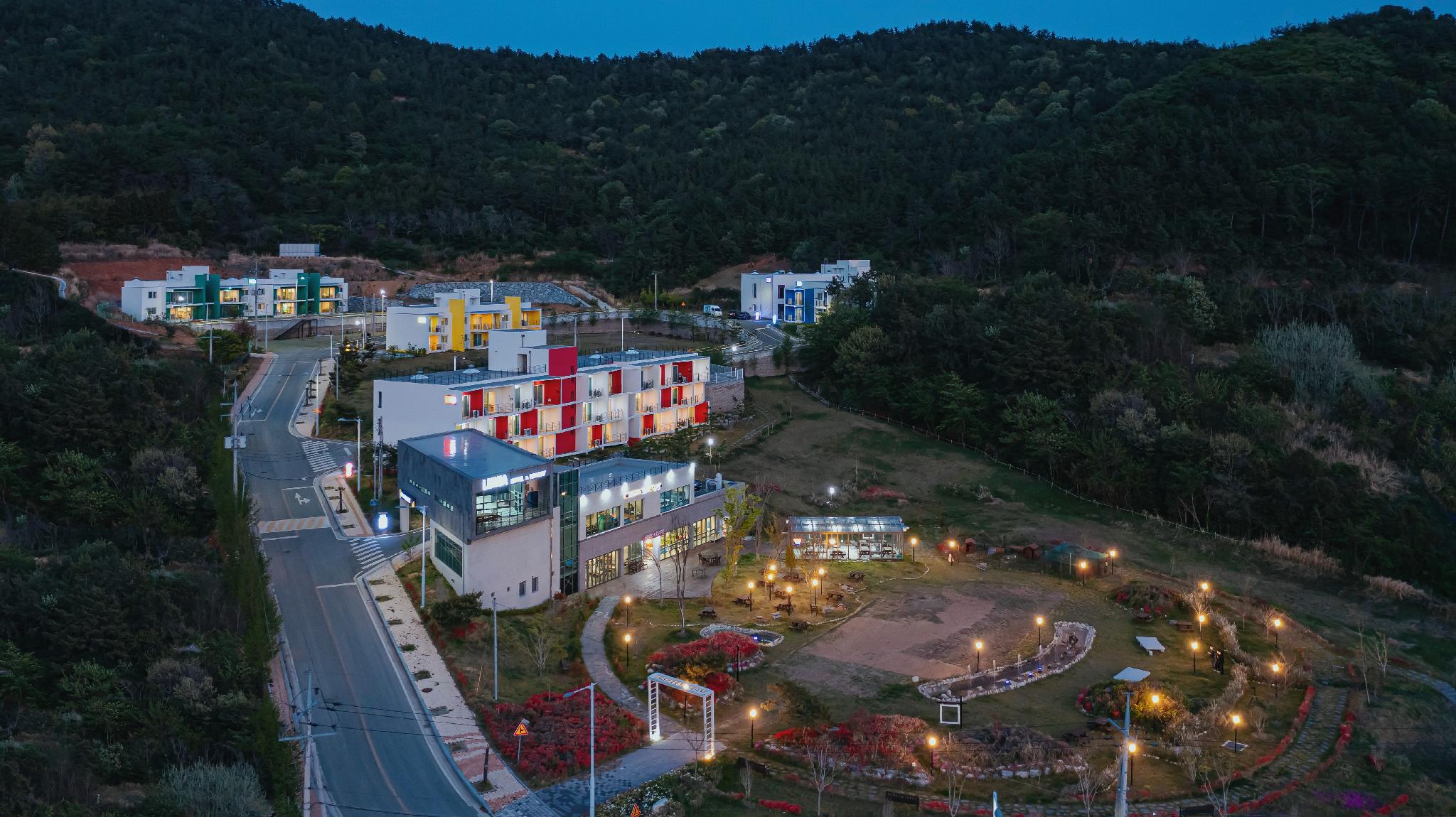 ลูเมีย โฮเต็ล แอนด์ รีสอร์ต ลูเมีย โฮเต็ล แอนด์ รีสอร์ต