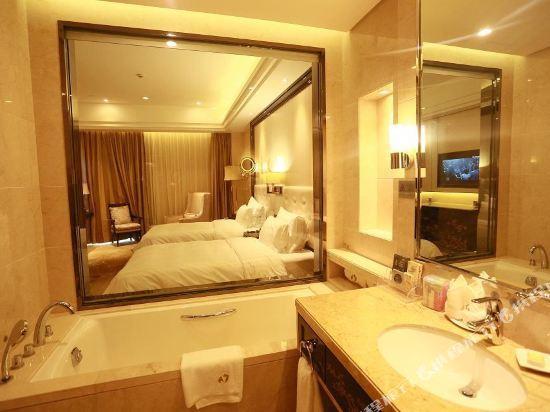 ฮอลิเดย์ อินน์ เจียนหู