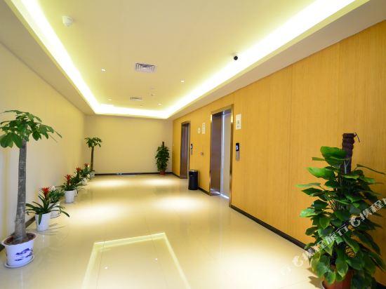 จี โฮเทล (อู่ฮั่น หานโข่ว เรลเวย์ สเตชั่น)