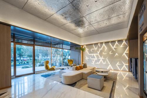 ฮอลิเดย์ อินน์ เอ็กซ์เพรส อู่ฮั่น อีสต์ เลค