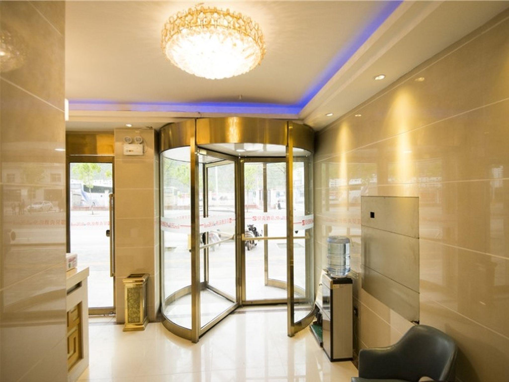 เชลล์ โฮเทล ถ.มินโจวตะวันออก อำเภอมิน ติ้งซี