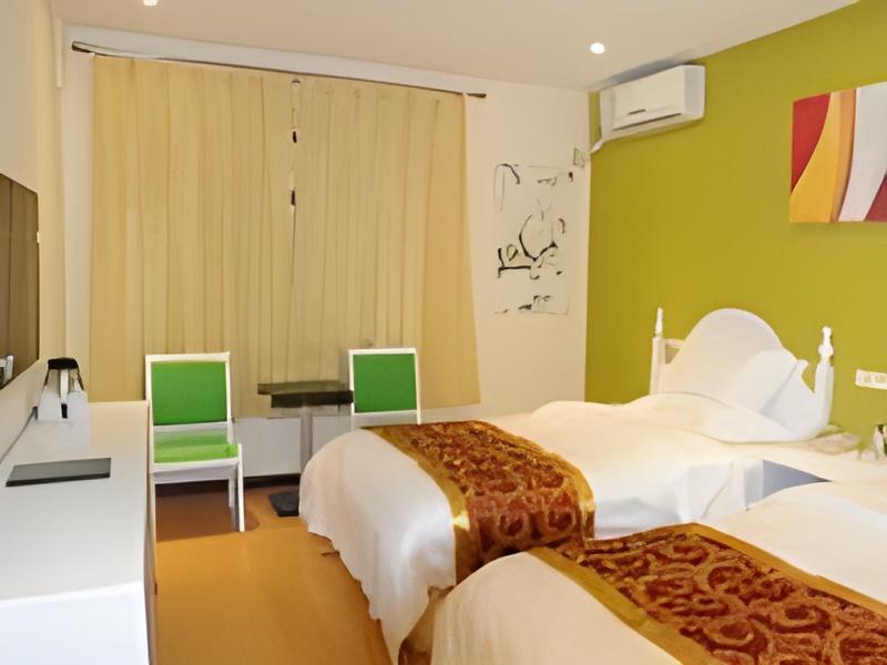 เชลล์ โฮเทล โจวโขว เจียวถง จงโร้ด บัสเซ็นเตอร์สเตชั่น เชลล์ โฮเทล โจวโขว เจียวถง จงโร้ด บัสเซ็นเตอร์สเตชั่น