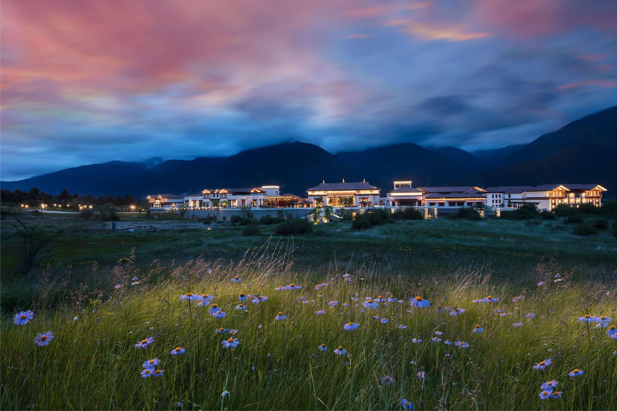 ฮิลตัน หลินจือ รีสอร์ต