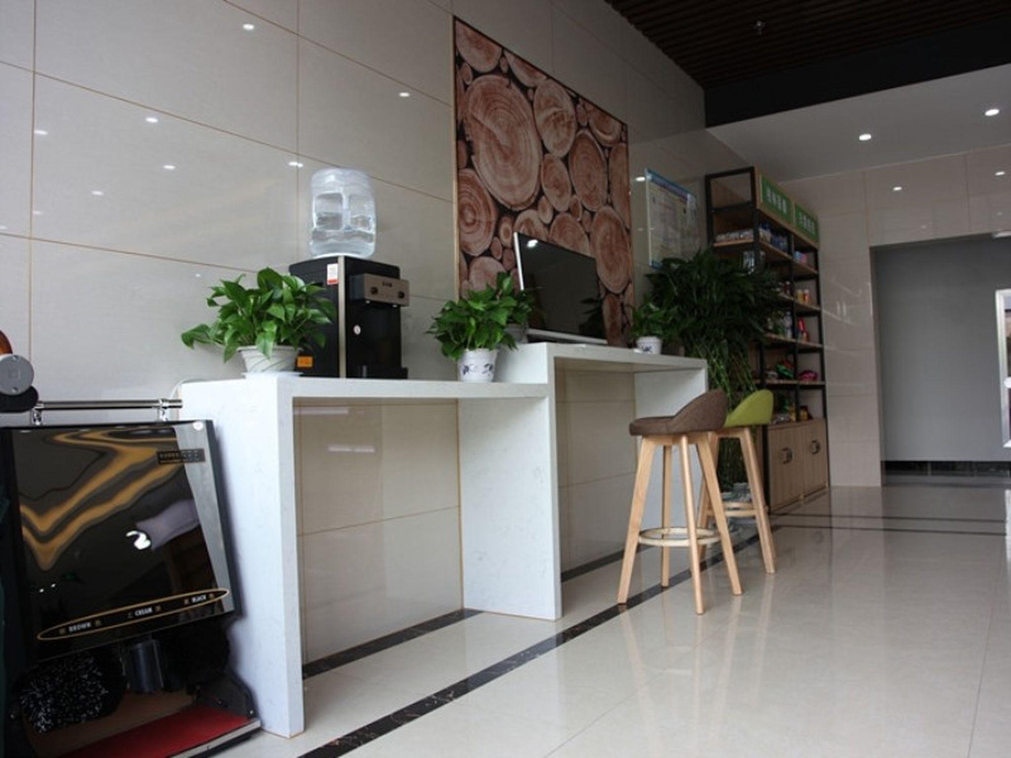 กรีนทรี อินน์ จ้าวจวง ไฮ-สปีด เทรน สเตชั่น เอ็กซ์เพรส โฮเต็ล