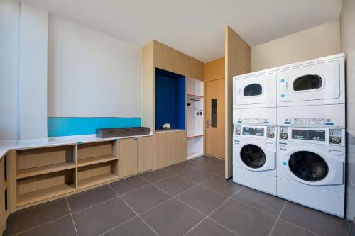 ฮอลิเดย์ อินน์ เอ็กซ์เพรส เฉิงเต้อ พาร์ควิว ฮอลิเดย์ อินน์ เอ็กซ์เพรส เฉิงเต้อ พาร์ควิว