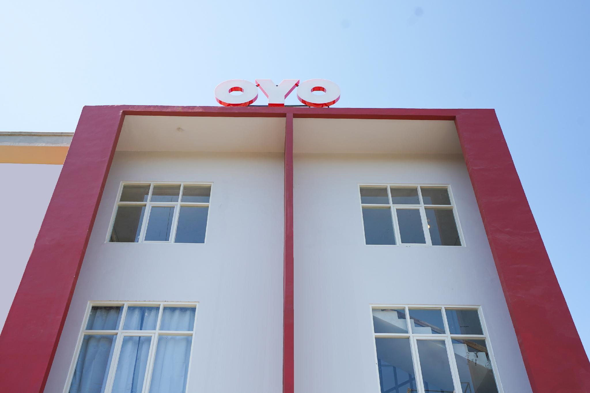 OYO 318 K1 Residence