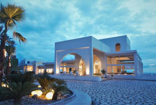 รอยัล อาวีลา บูติก รีสอร์ท