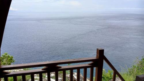Suwehan Beach Cliff House
