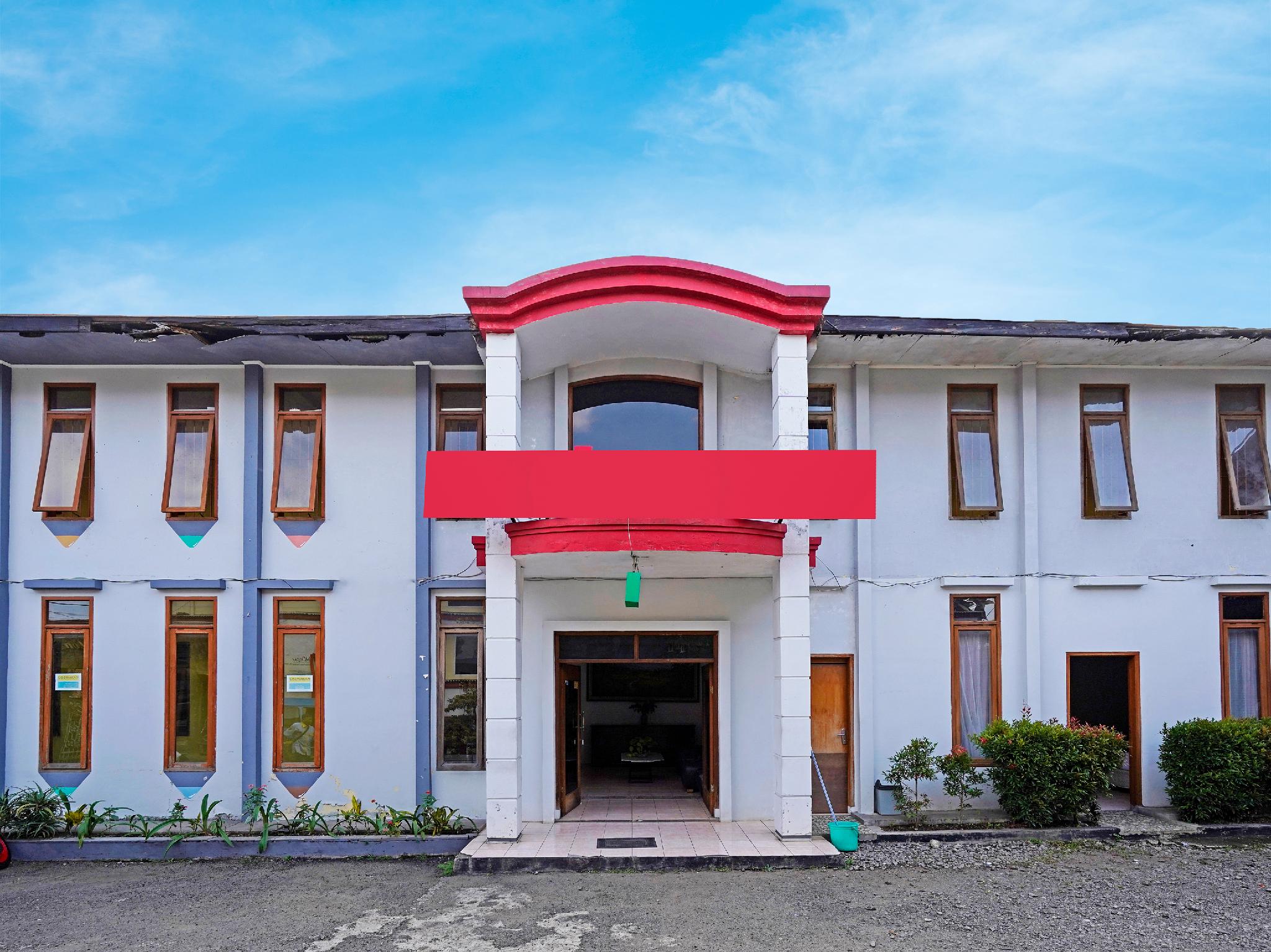 Super OYO 91350 Garden Hostel Super OYO 91350 Garden Hostel