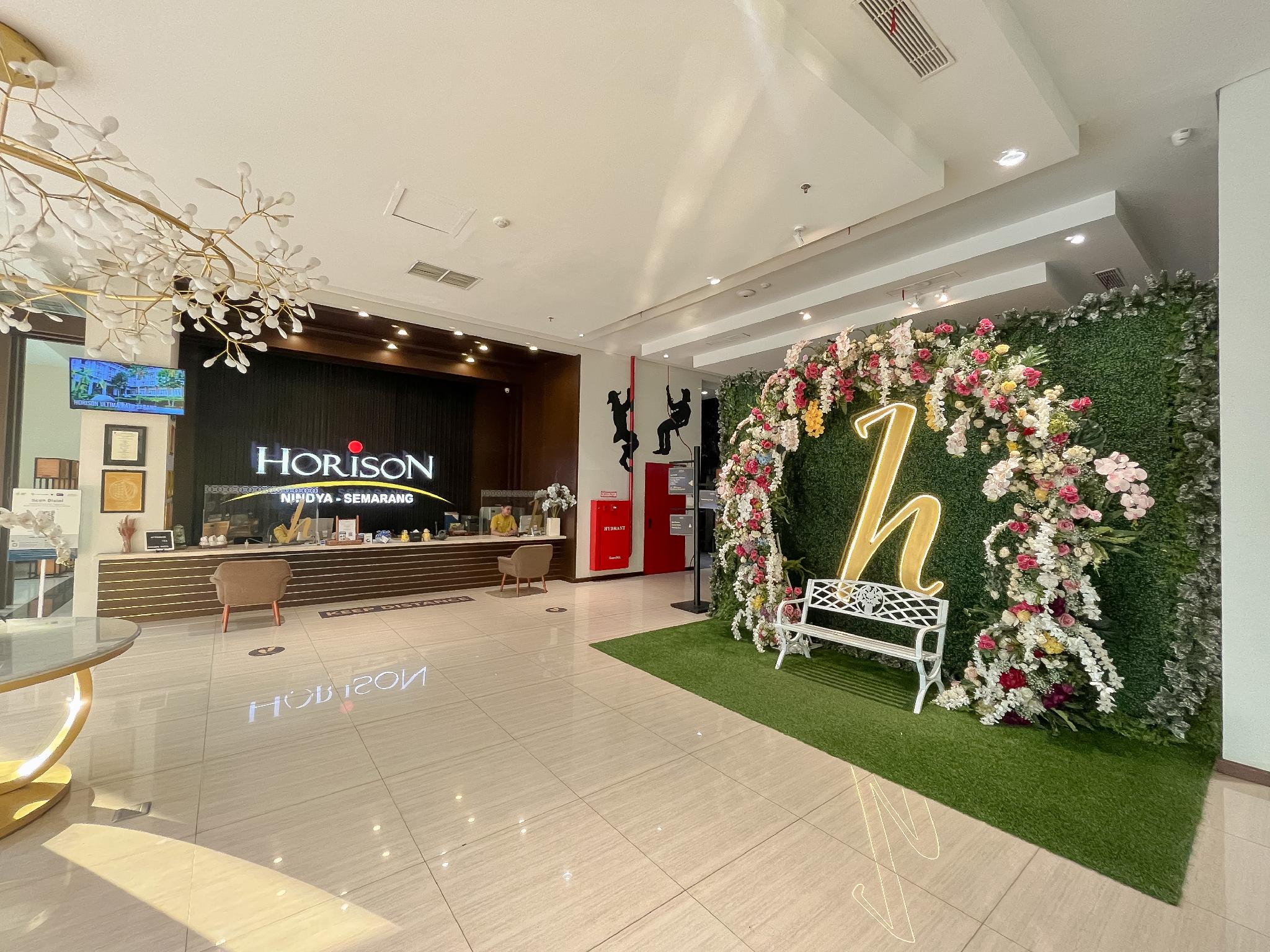 ฮอไรซัน นินดยา เซอมารัง ฮอไรซัน นินดยา เซอมารัง