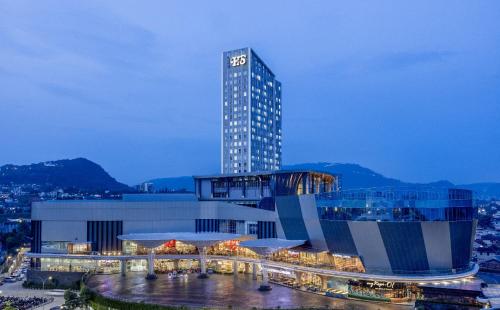 โรงแรม ซานติกา พรีเมียร์ ลัมปุง