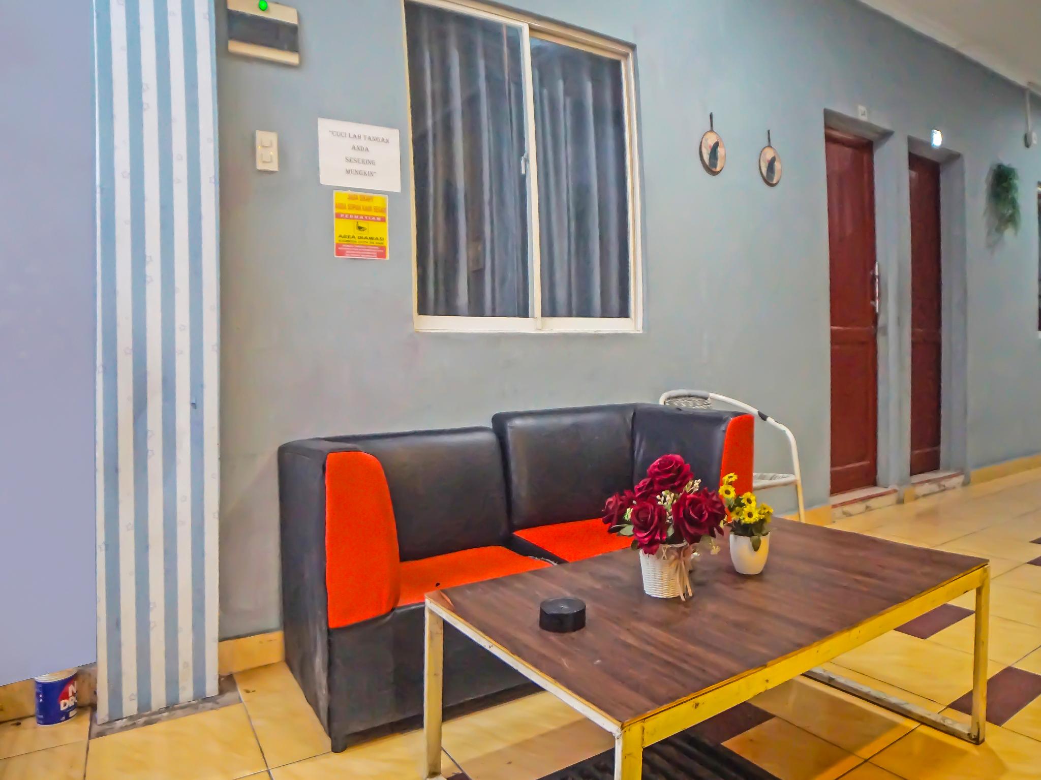 โอโย 990 สเตเดียน เรสซิเดนซ์ ชาเรียะห์ โอโย 990 สเตเดียน เรสซิเดนซ์ ชาเรียะห์