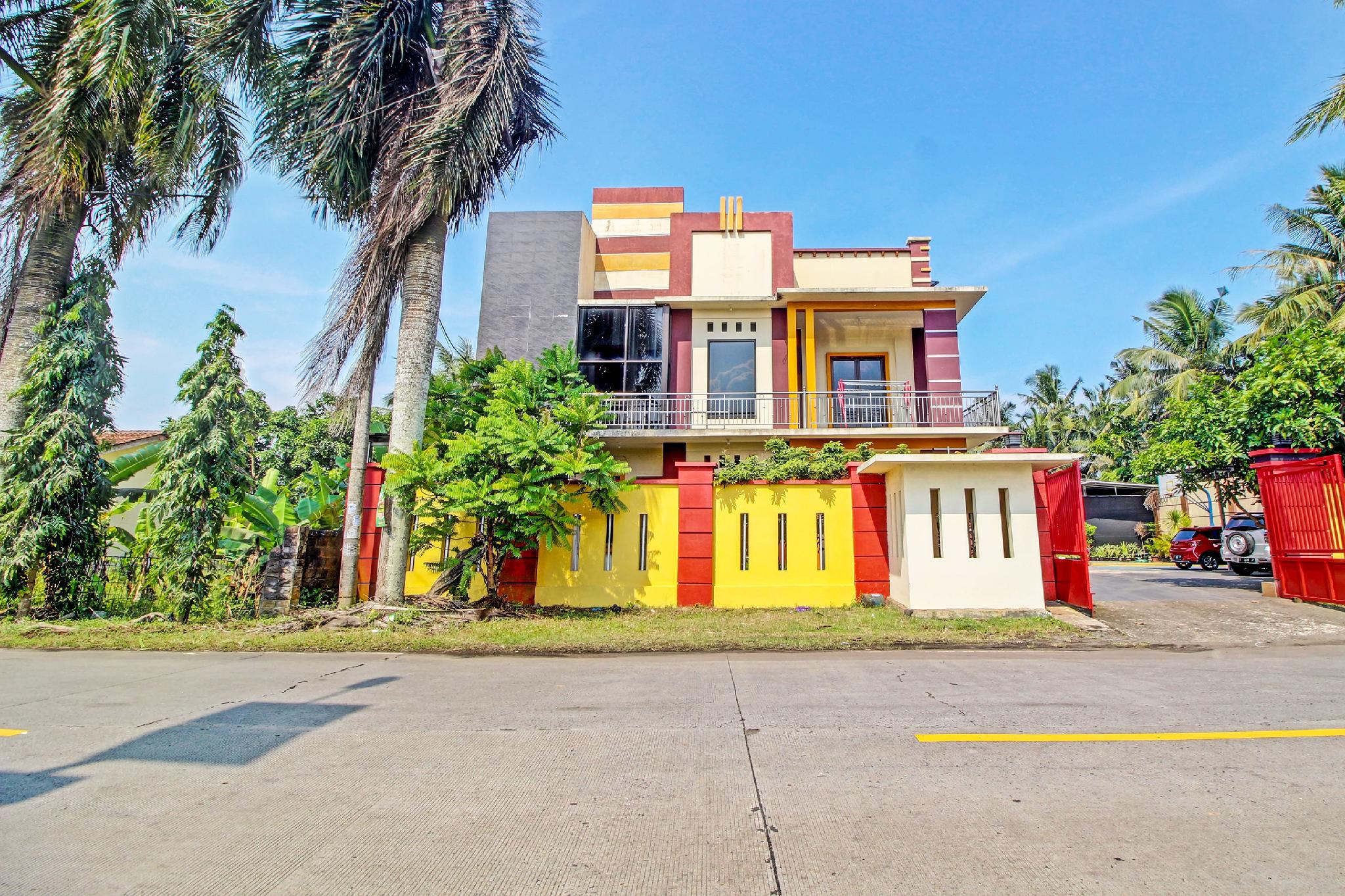 Collection O 91666 Meyli Guesthouse