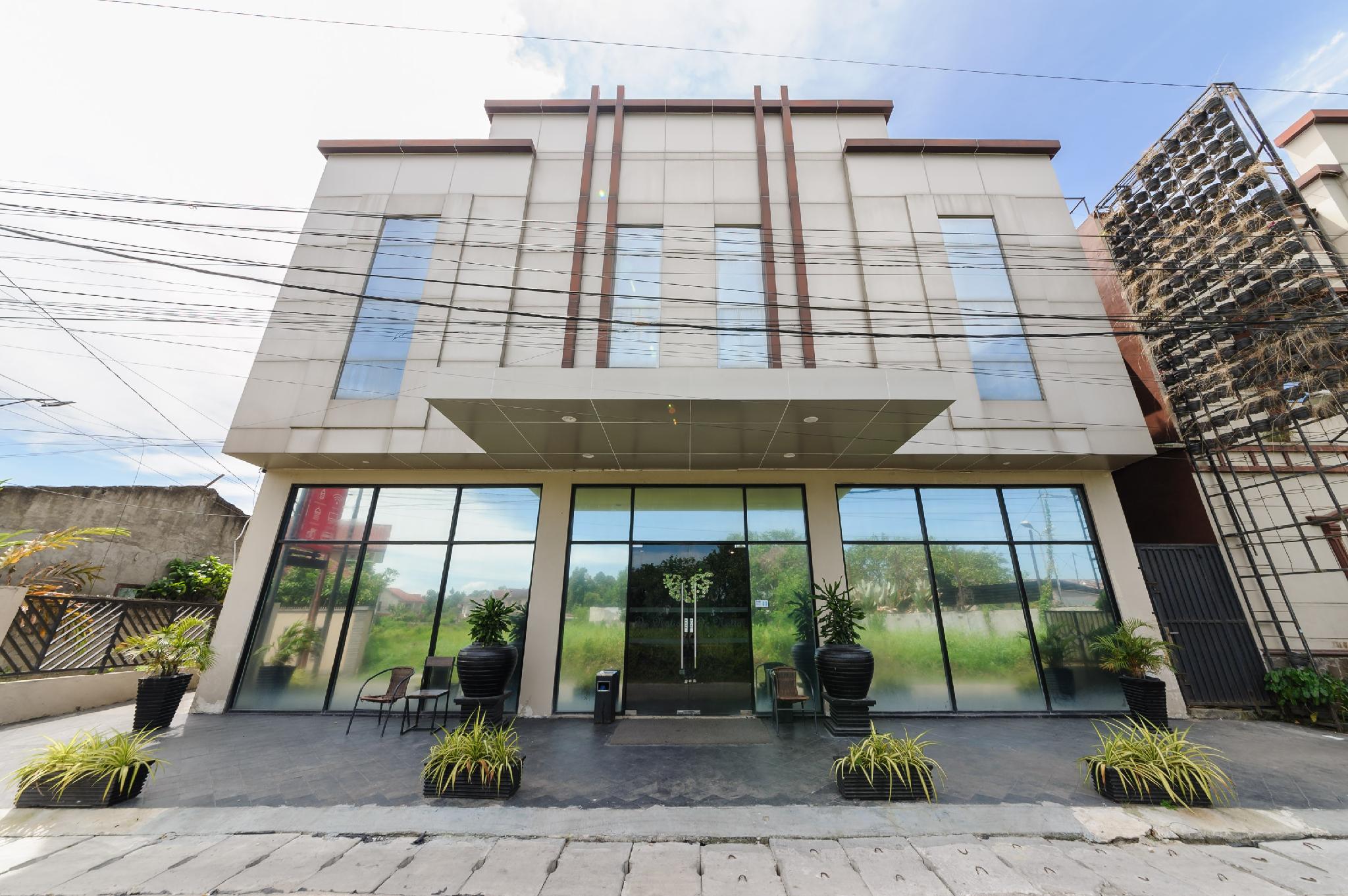 เรดดอร์ซ พลัสเนียร์ ยูนิเวอร์ซิตัส สุมาตรา อุตระ เรดดอร์ซ พลัสเนียร์ ยูนิเวอร์ซิตัส สุมาตรา อุตระ