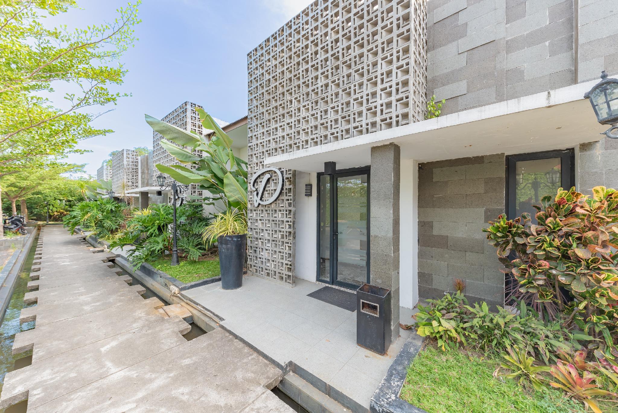 RedDoorz Plus near UNIMED Medan RedDoorz Plus near UNIMED Medan