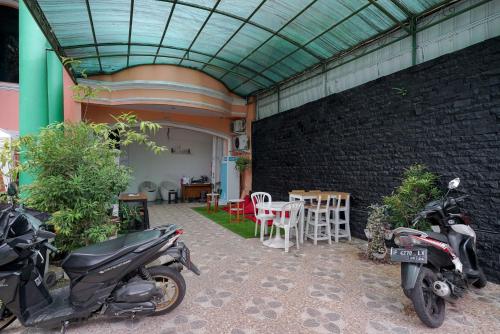 RedDoorz Syariah near Exit Toll Puncak