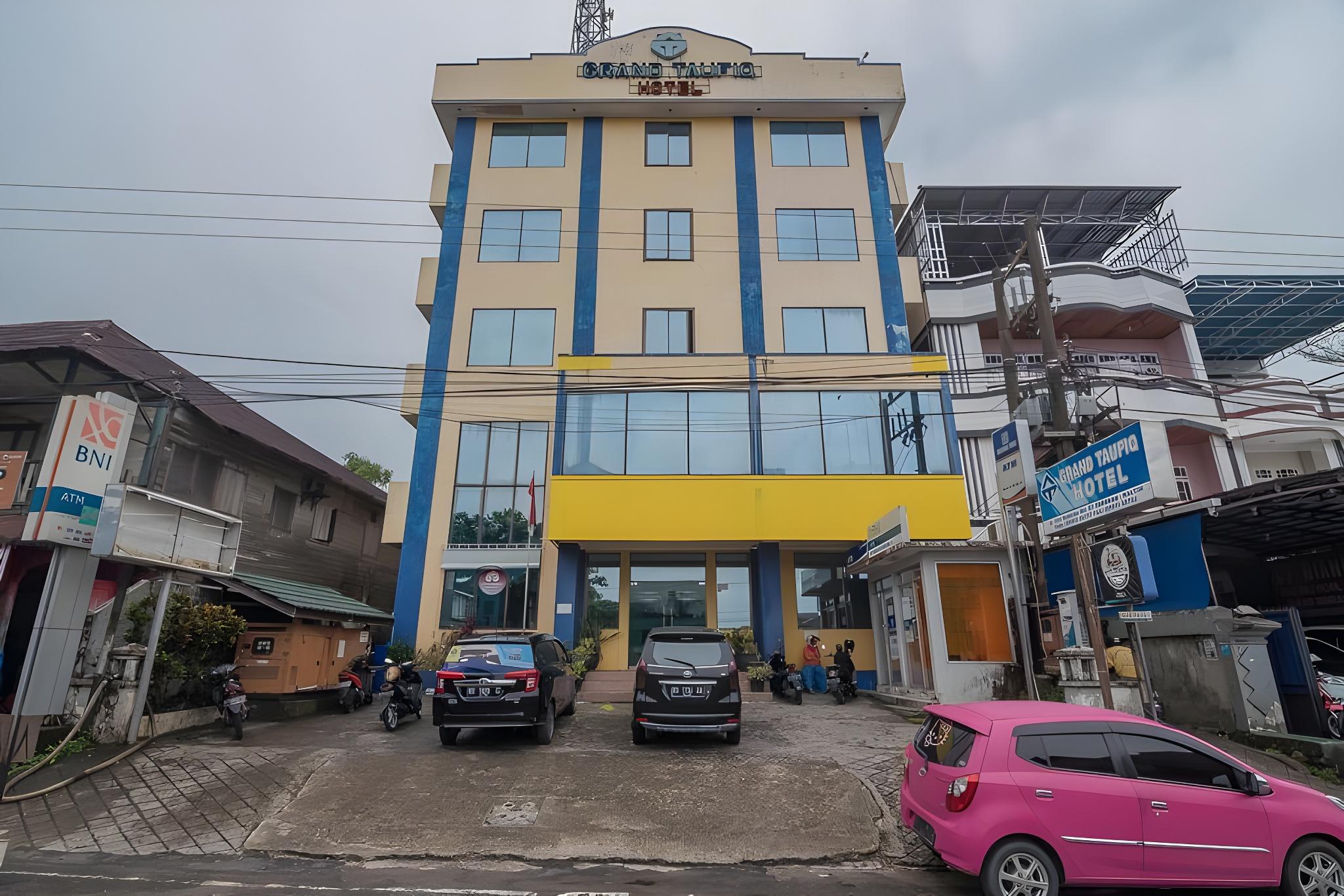 RedDoorz Syariah @ Grand Taufiq Tarakan