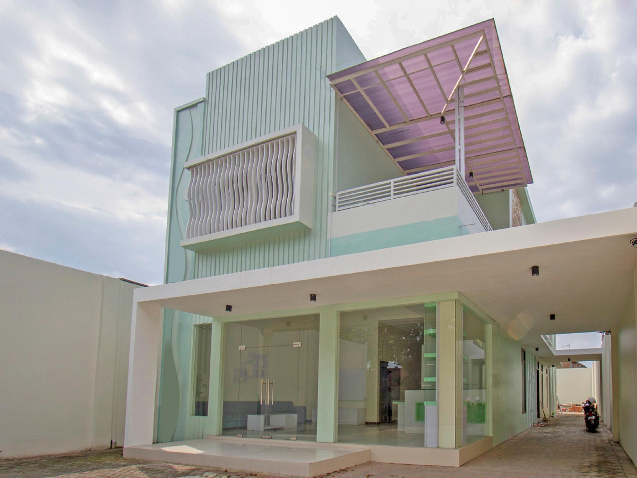 โอโย 2753 อีรมา เรสซิเดนซ์