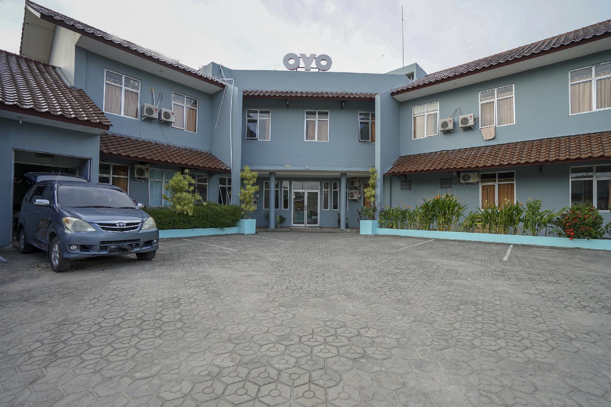 ซูเปอร์ โอโย 1844 บราวโว เรสซิเดนซ์