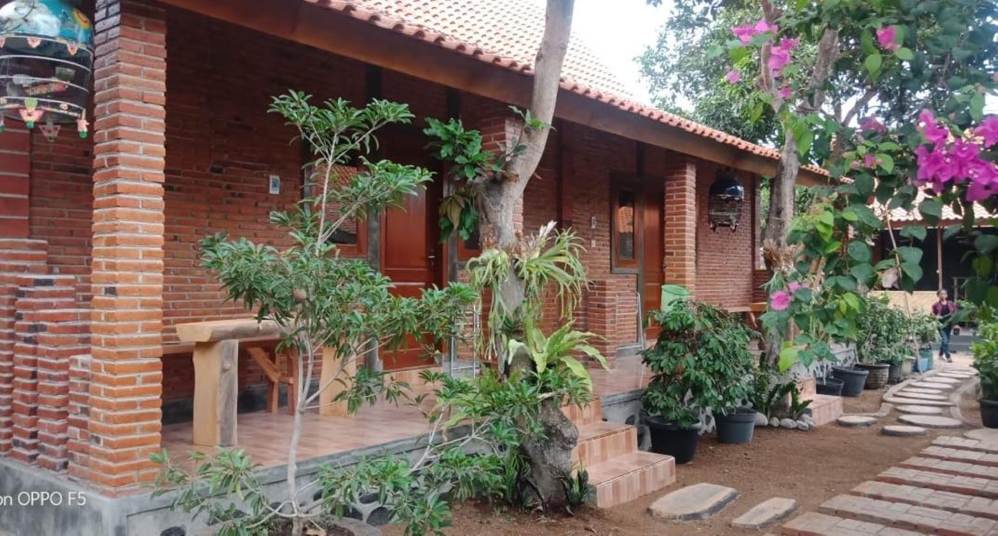 นิตาส์ โฮมสเตย์ บันยูวางี