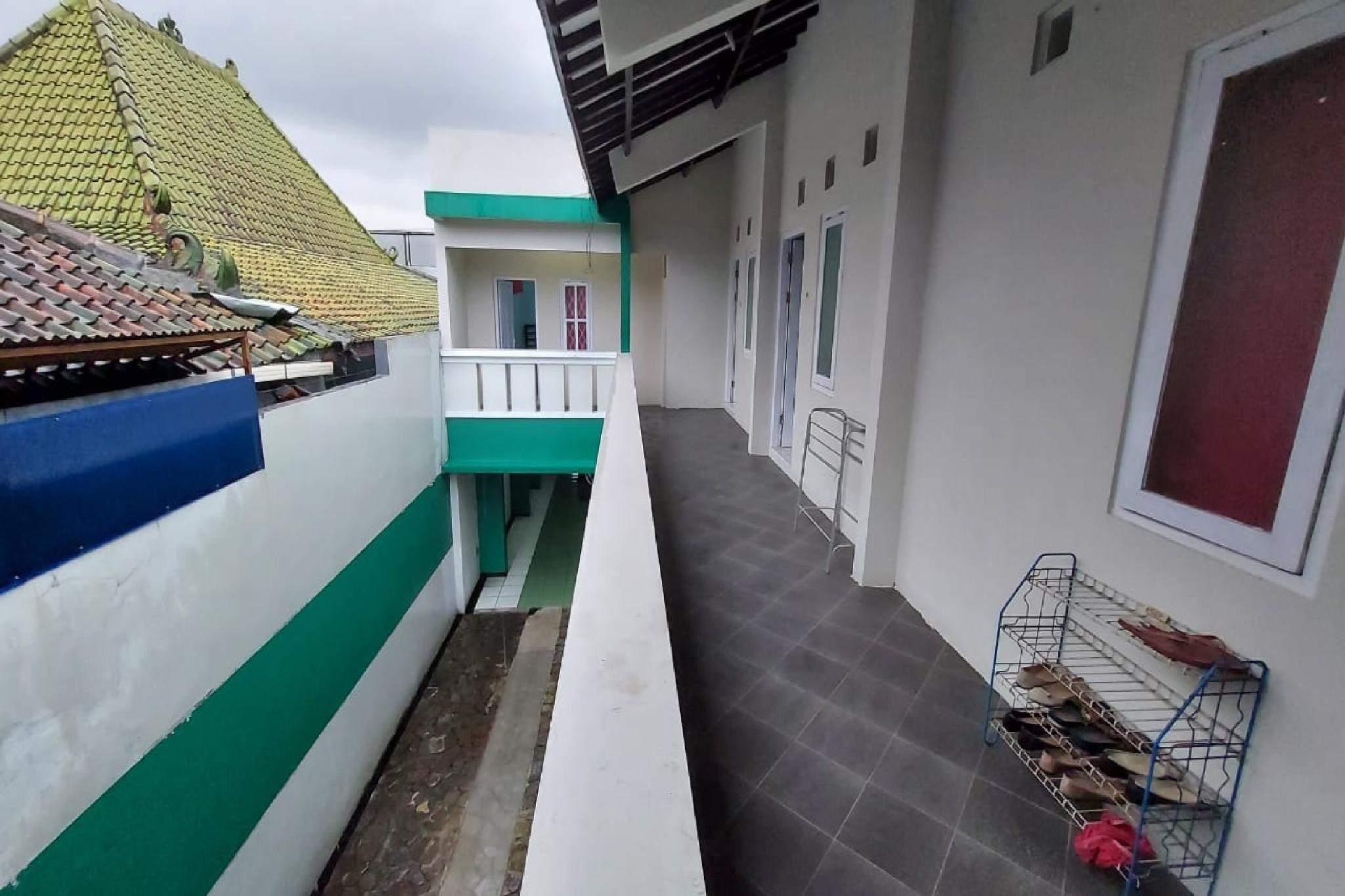 OYO 90766 Gardenia Boarding House