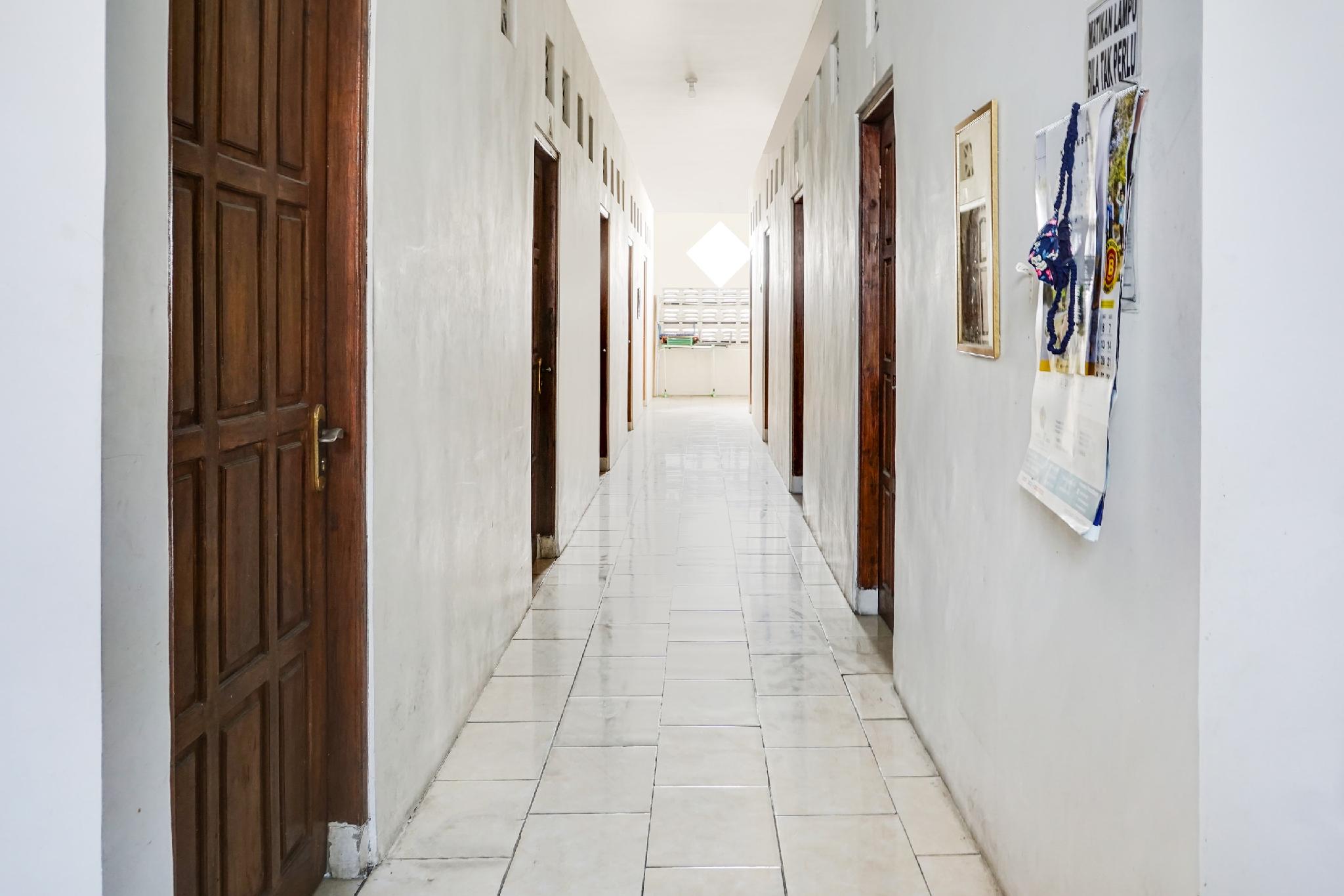 โอวายโอ 91735 กรียา เซ็นเดกียะ ชาริอาห์