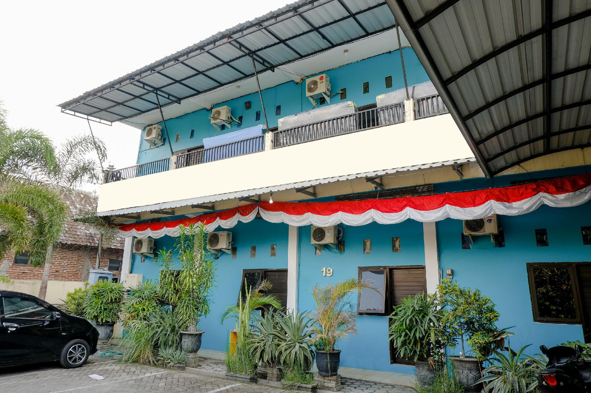 โอโย 1784 เอชเจ.อาเนียก เรสซิเดนซ์