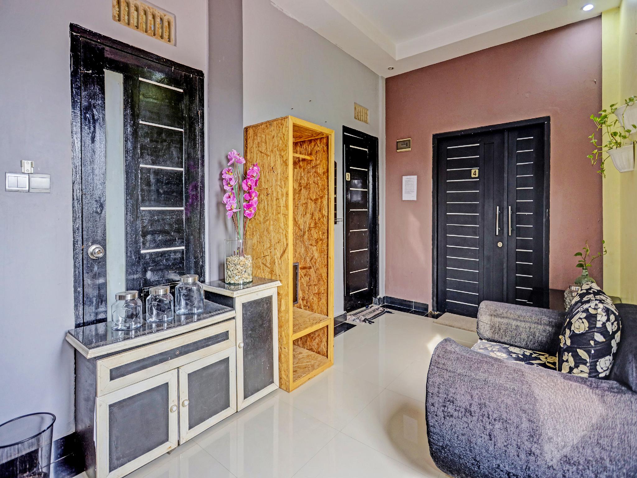 โอวายโอ 91363 ลิอา สเตย์ ชาริอาห์