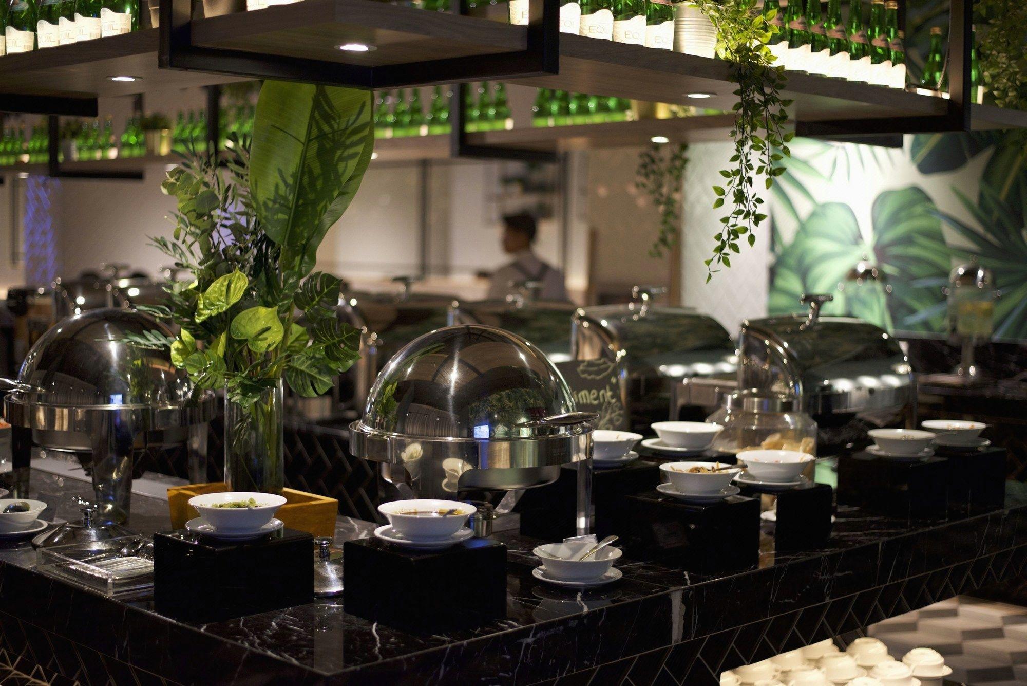 เดอะ ซูรี เปอกันบารู เดอะ ซูรี เปอกันบารู