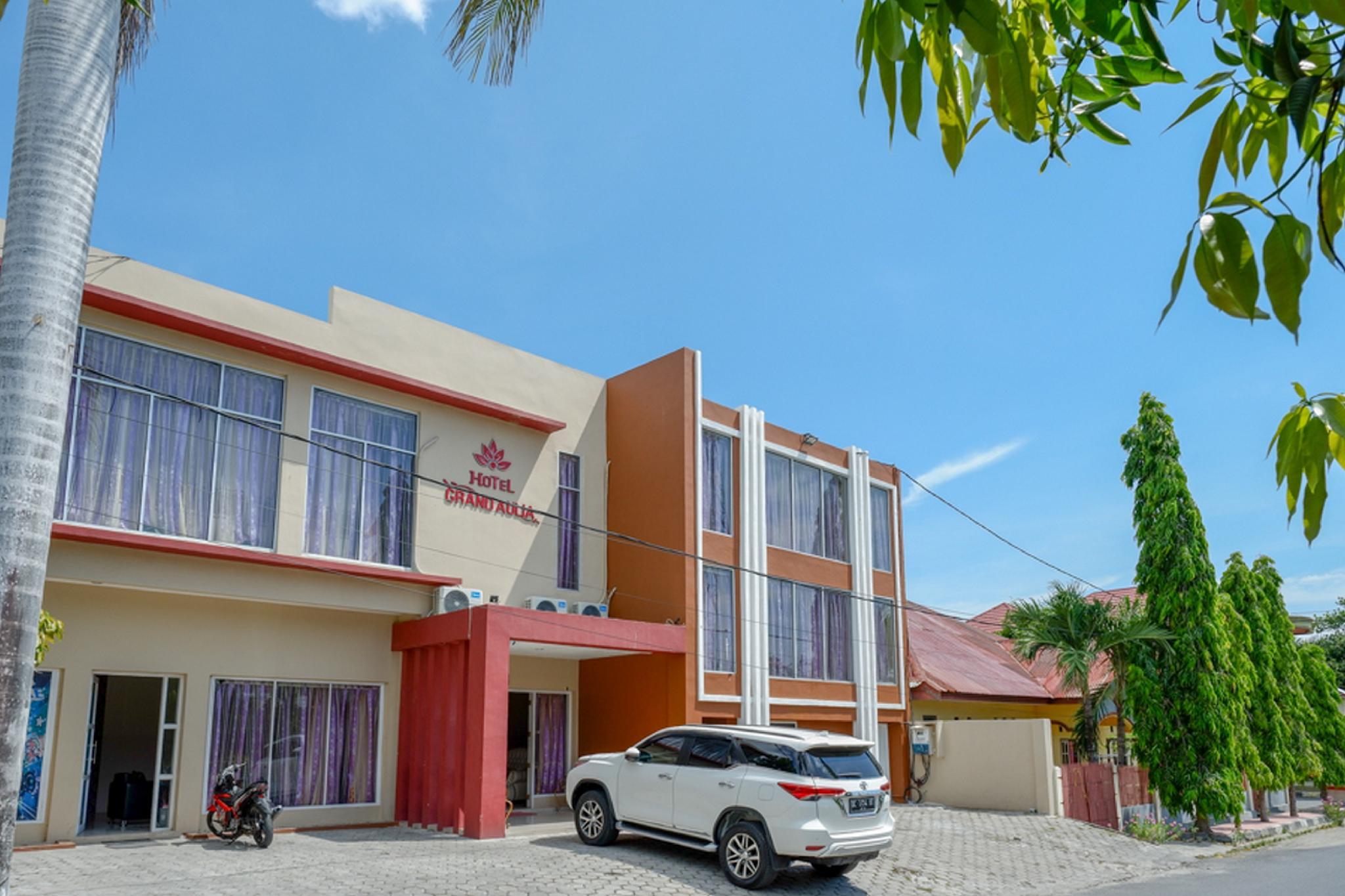 เรดดอร์ซ แอท โฮเต็ล กีนด์ ออเลีย มาเจเน เรดดอร์ซ แอท โฮเต็ล กีนด์ ออเลีย มาเจเน