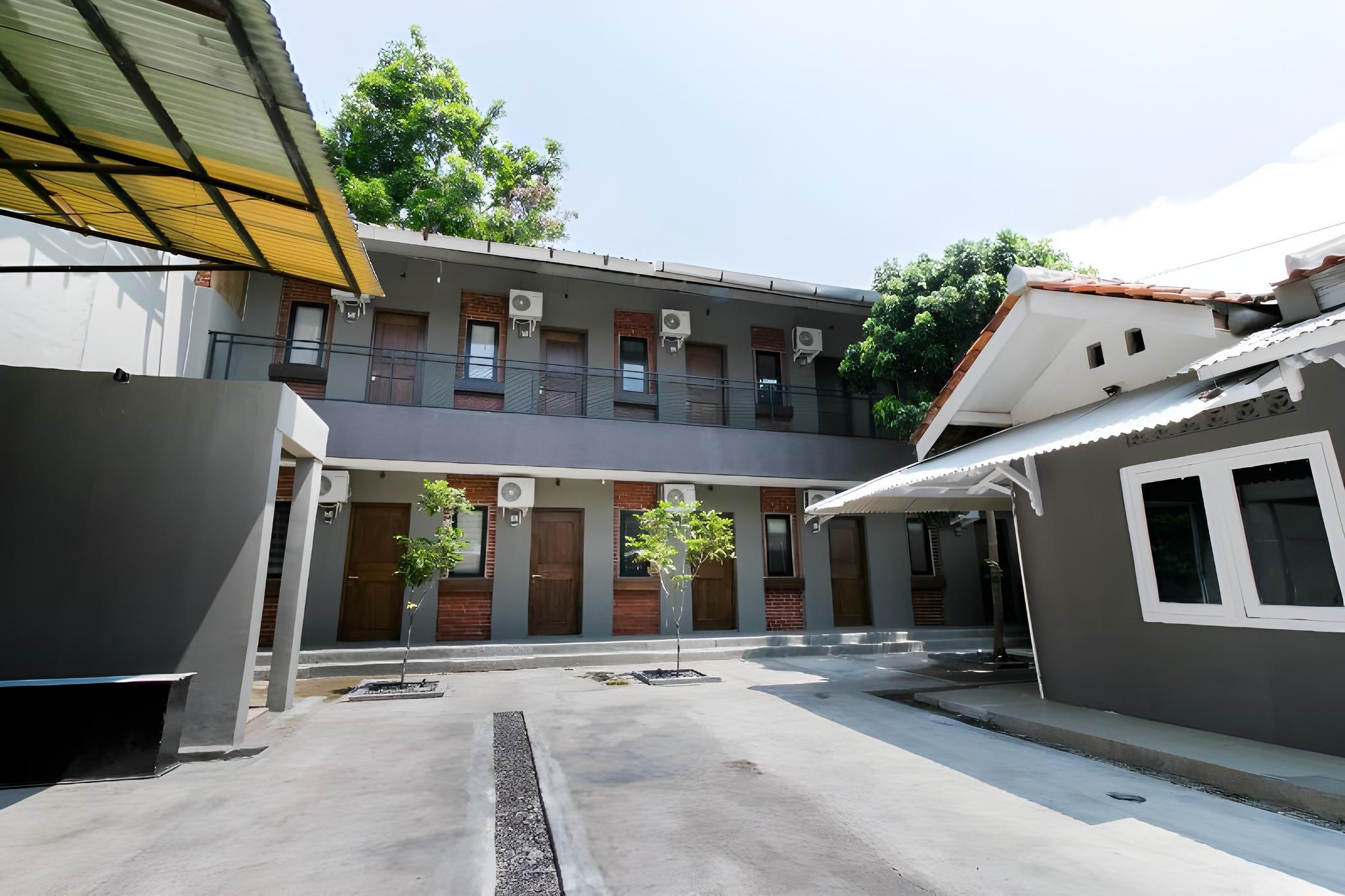 Capital O 1898 Louise Place Capital O 1898 Louise Place