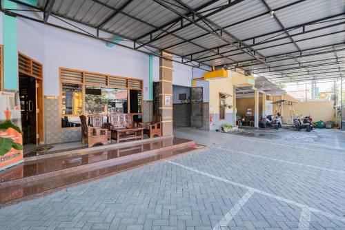 เรดดอร์ซ ชาเรียะฮ์ ใกล้น้ำตกโบโจเนโกโร เรดดอร์ซ ชาเรียะฮ์ ใกล้น้ำตกโบโจเนโกโร