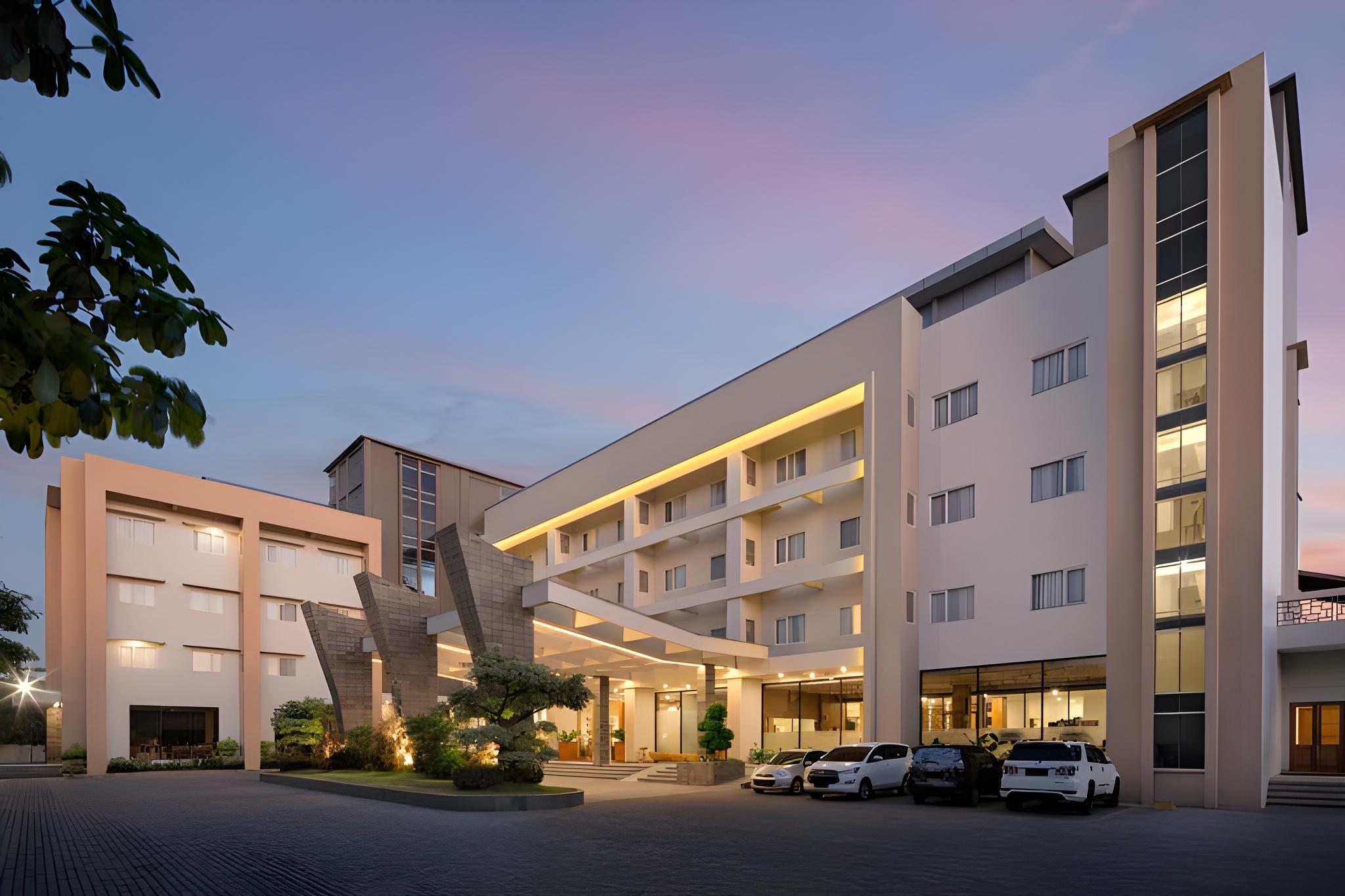 Pollos Hotel & Gallery