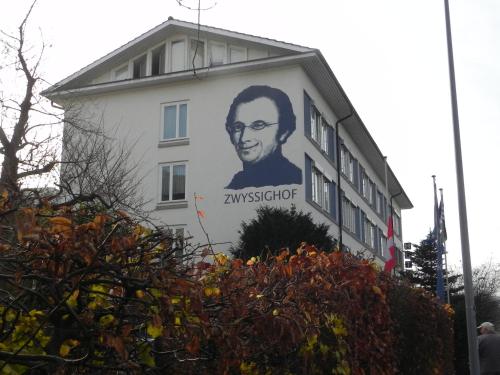 โรงแรมซิส