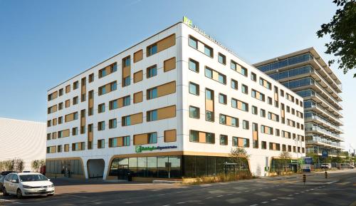 Holiday Inn Express And Suites Basel Allschwil By IHG