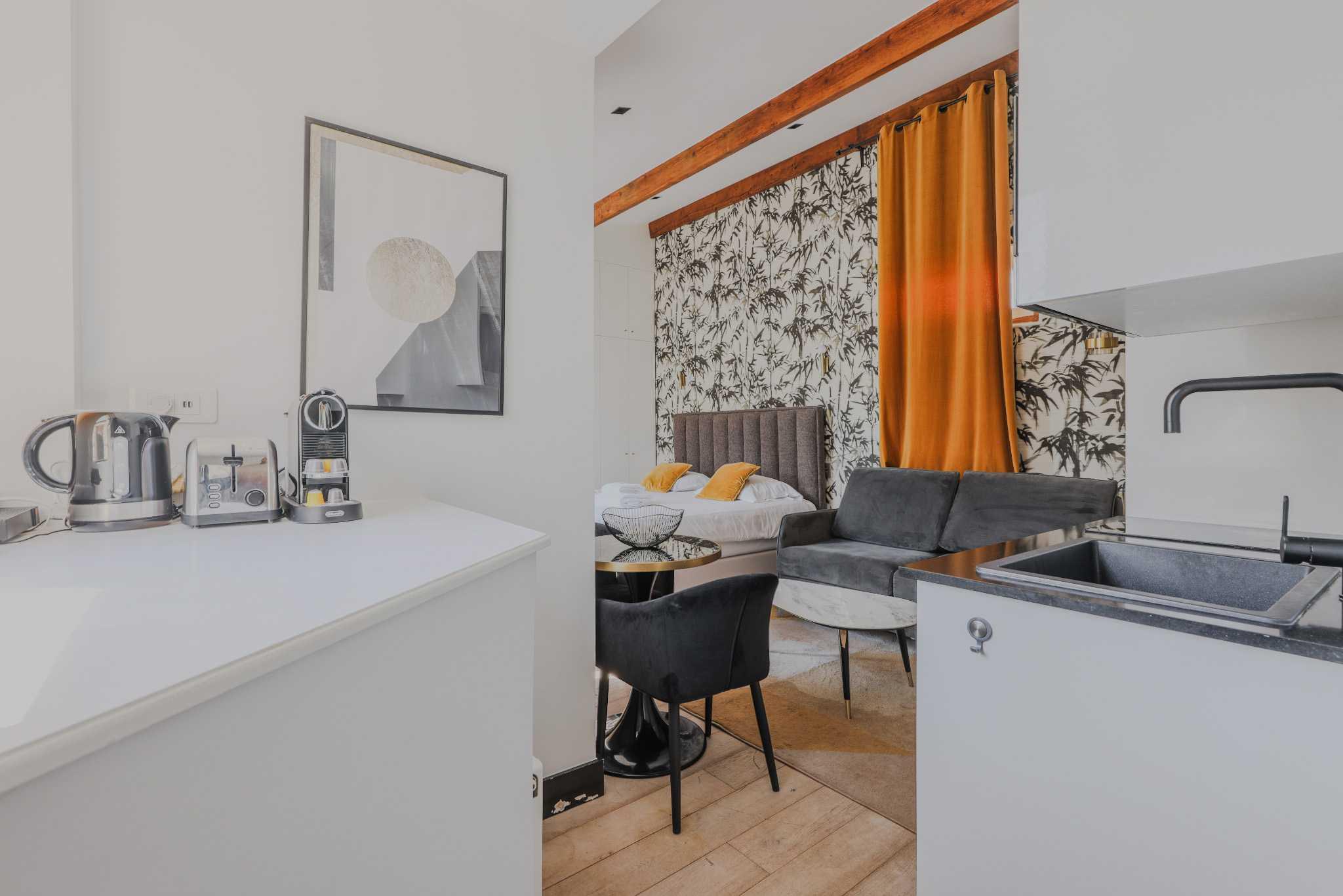 Charming studio - 2 rooms - Courcelles