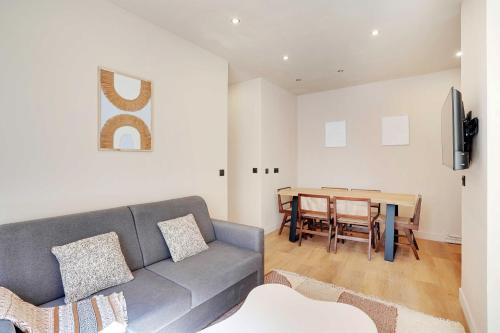 Refurbished Apartment - 2BD/8P - Place D'Italie