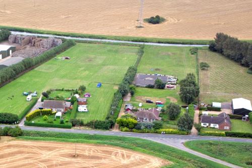 โฟร์วินด์ส เลเชอร์