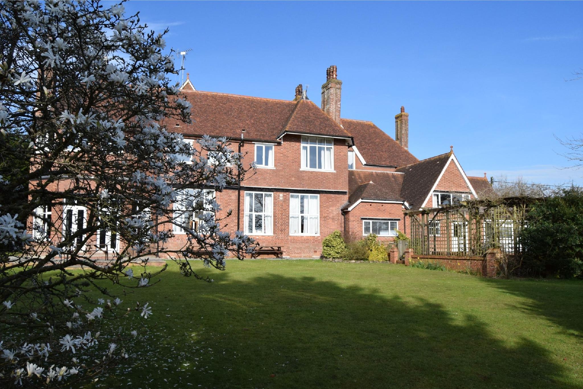 เดอะ แกรนจ์ คอร์ต โฮเทล