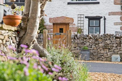 ฮอว์ธอร์น ฟาร์ม เกสต์เฮาส์