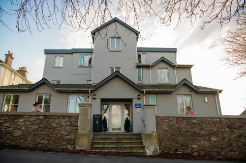 ฮิลท็อป เฮเวน