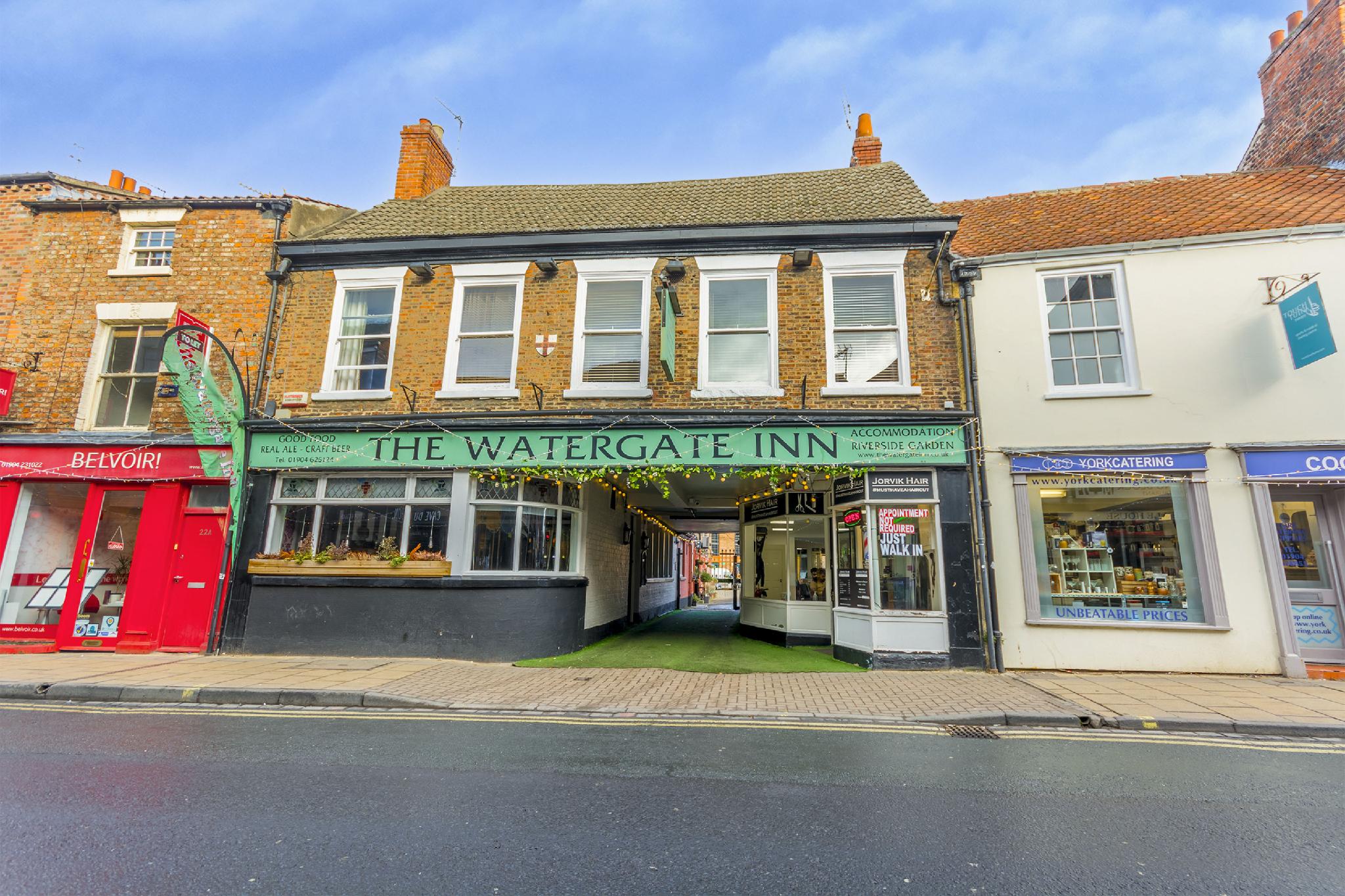 เดอะ วอเตอร์เกท อินน์ เดอะ วอเตอร์เกท อินน์