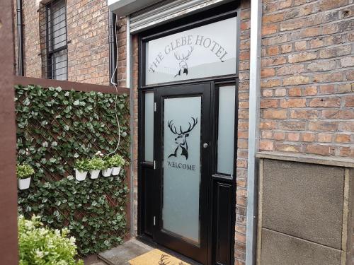 เดอะ กลีบ โฮเทล