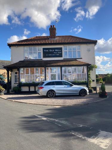 ดิ โอลด์ เบลล์ เกสต์เฮาส์