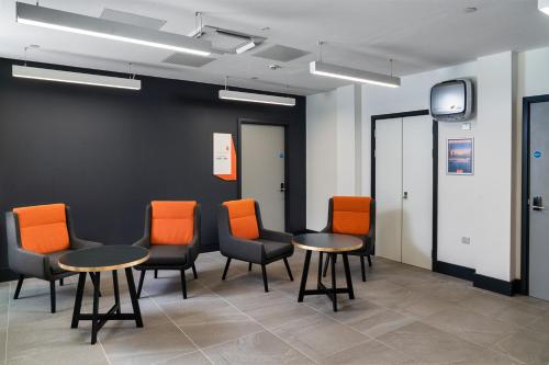 อีซี่โฮเทล คาร์ดิฟฟ์