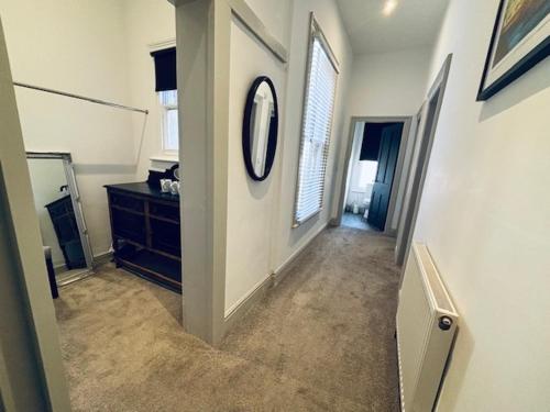 เดอะ แชพเพล เฮาส์ โฮเต็ล